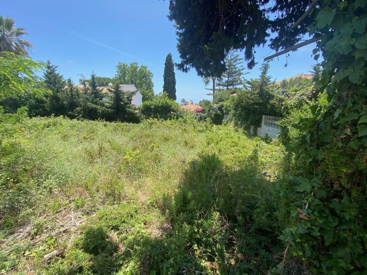 Plot Residential in Río Real