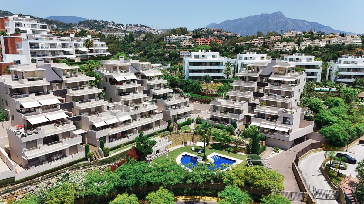 Apartment Middle Floor in Benahavís