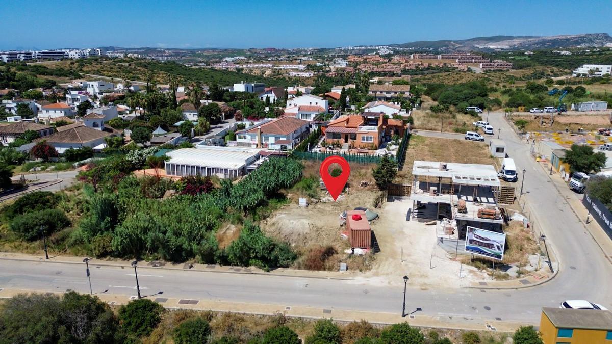 Plot Residential in Estepona