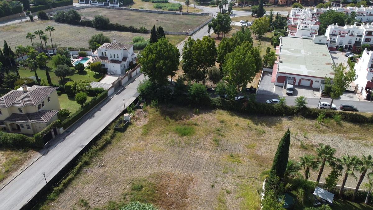 Plot Residential in New Golden Mile