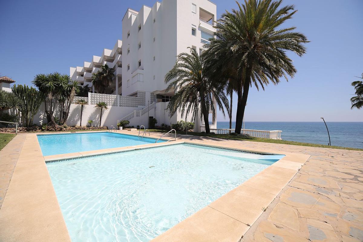 Apartment Middle Floor in Estepona