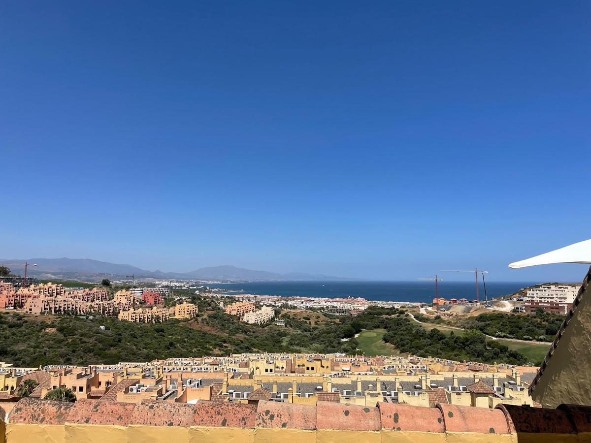 Apartment Penthouse in La Duquesa
