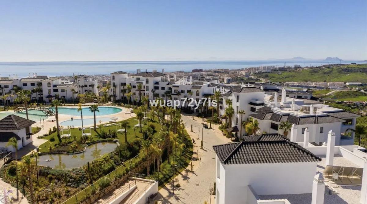 Apartment Middle Floor in Estepona