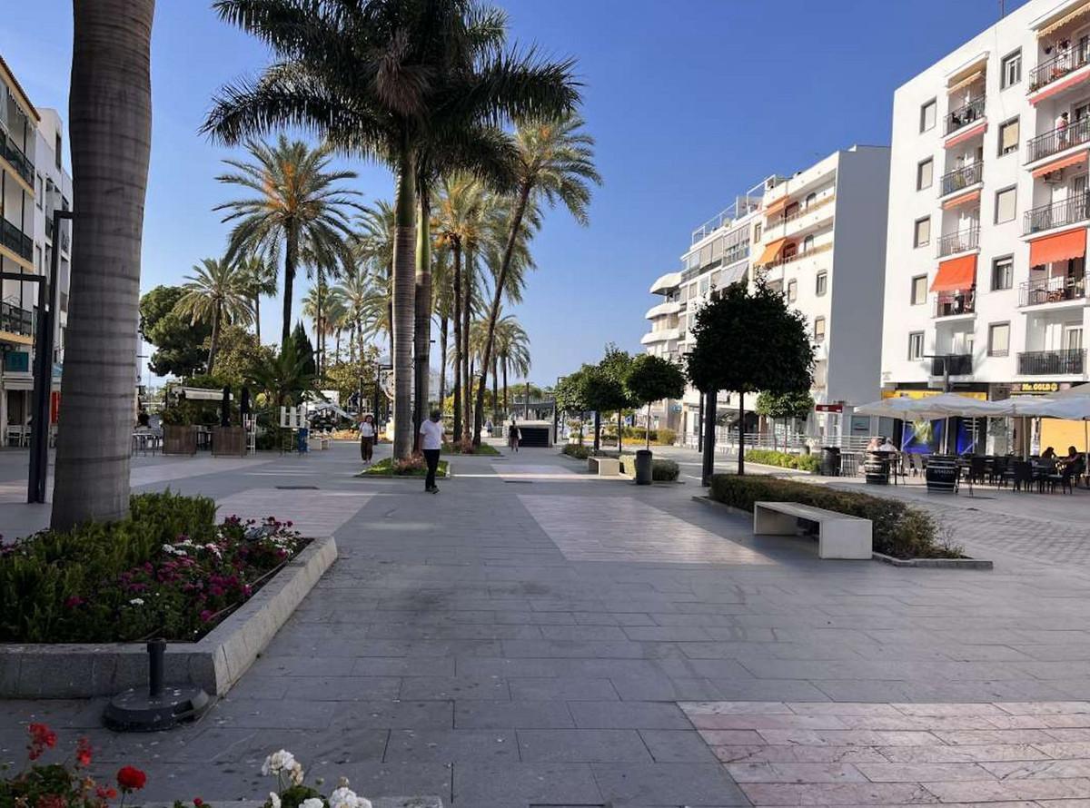 Apartment Middle Floor in San Pedro de Alcántara