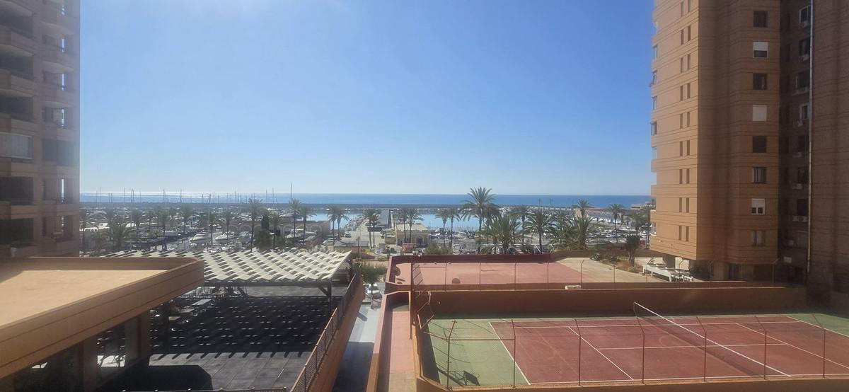Studio Middle Floor in Fuengirola