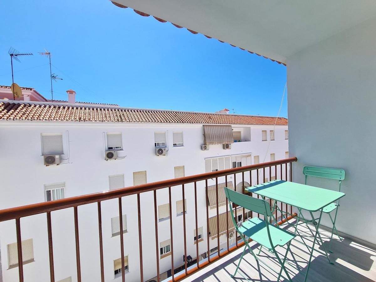 Apartment Penthouse in Estepona