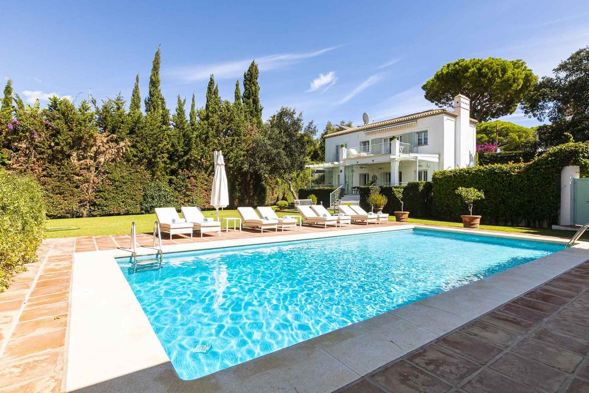 Villa Detached in Elviria