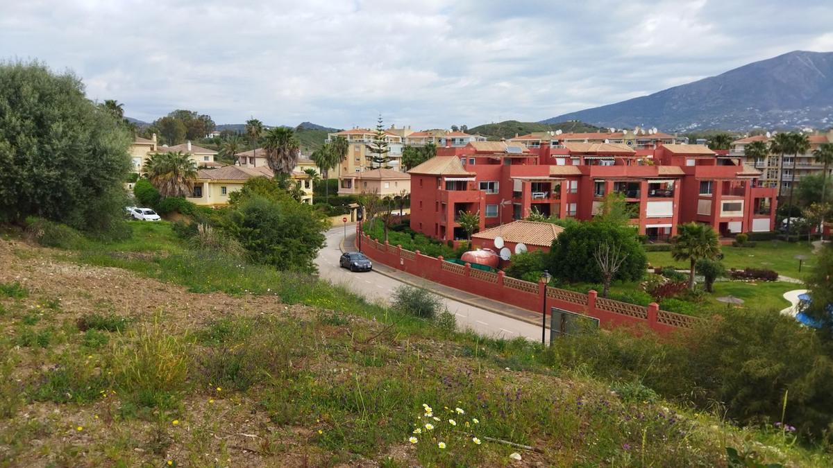 Plot Residential in La Cala Hills