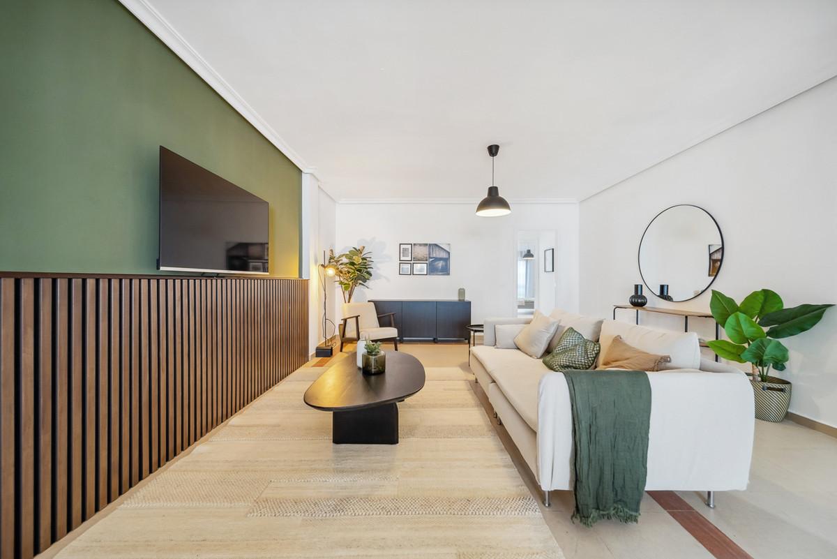 Apartment Middle Floor in Nueva Andalucía