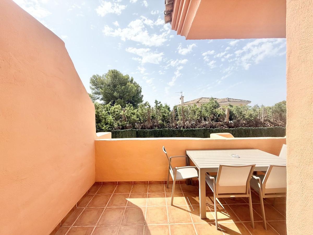 Apartment Middle Floor in Benahavís