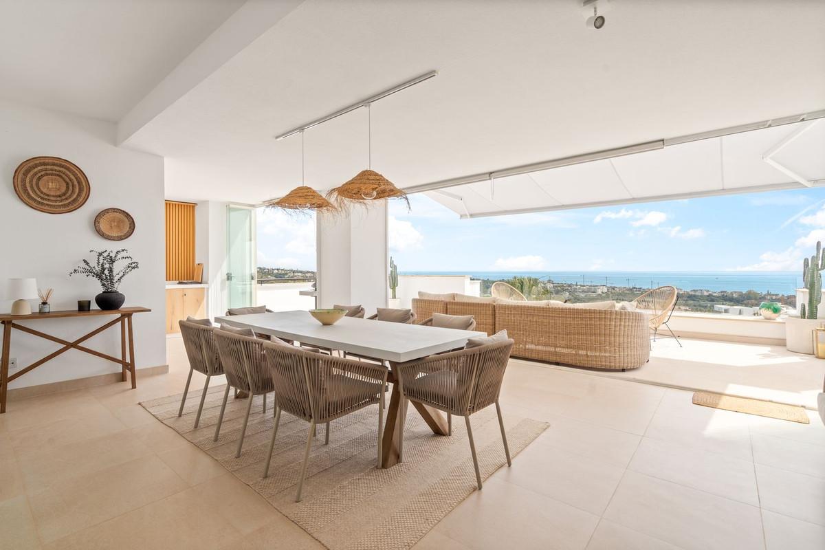 Villa Semi Detached in Marbella