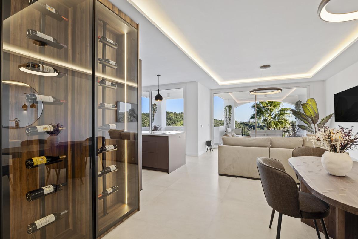 Apartment Middle Floor in Benahavís