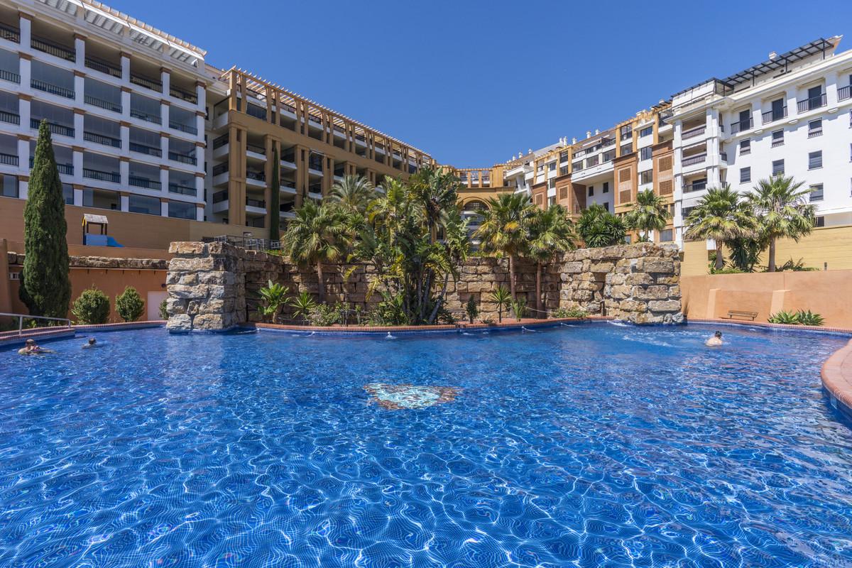 Apartment Middle Floor in San Pedro de Alcántara
