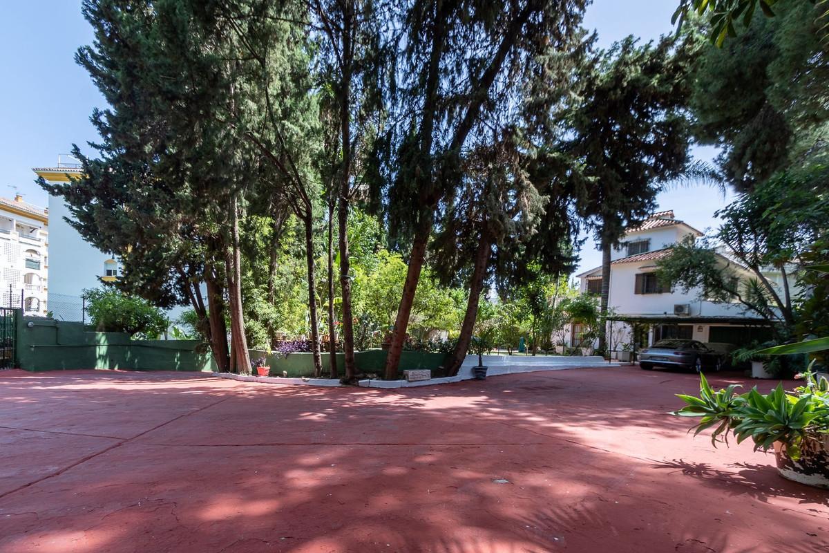 Villa Detached in Marbella
