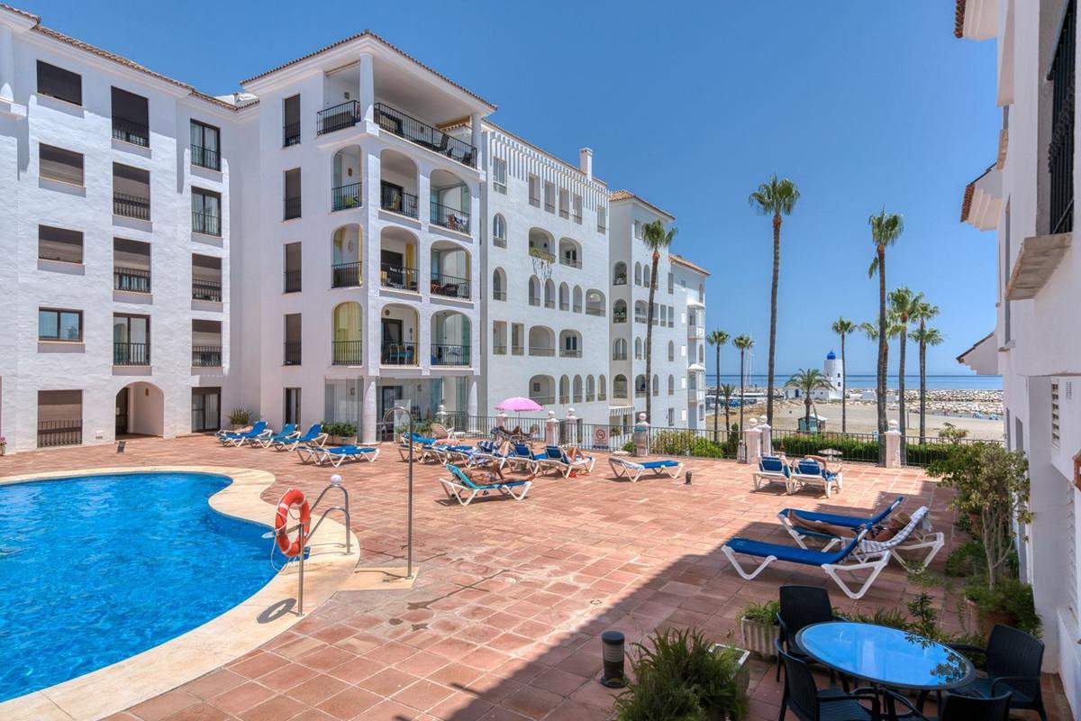 Apartment Ground Floor in La Duquesa