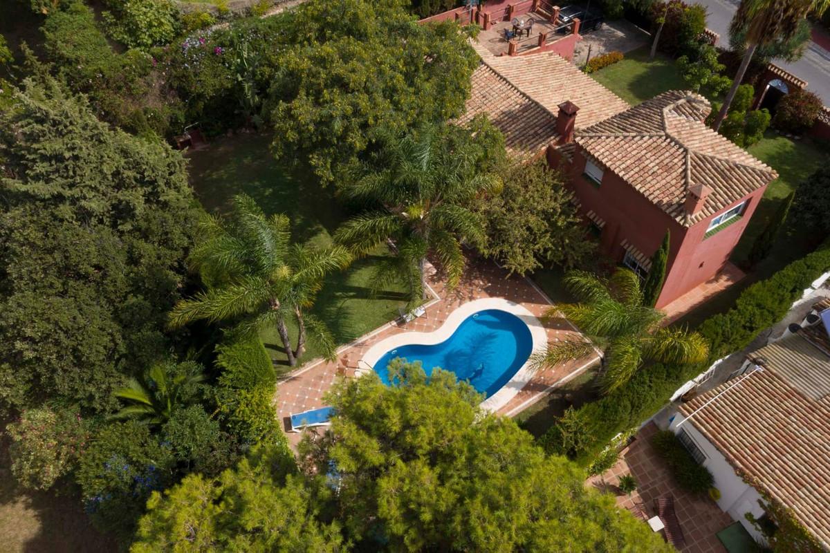 Villa Detached in Elviria