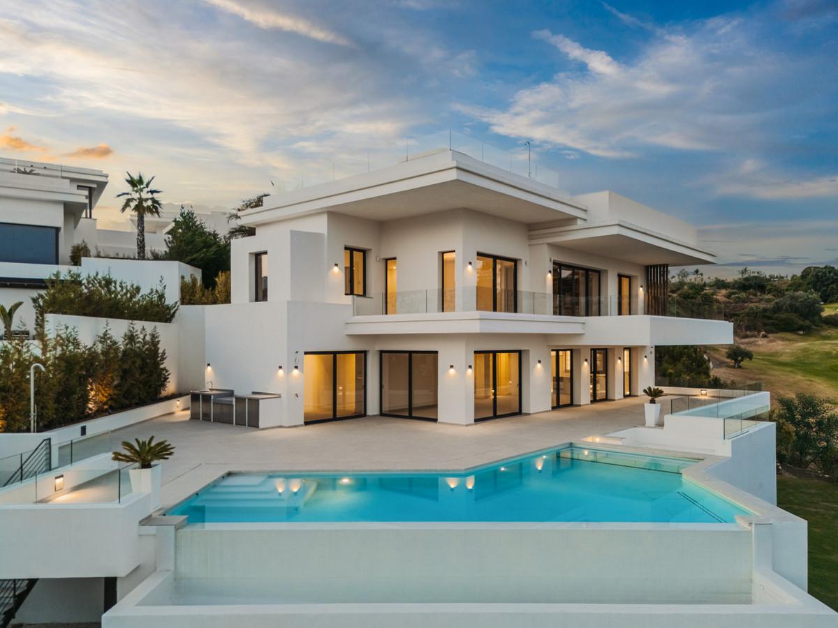 Villa Detached in Estepona