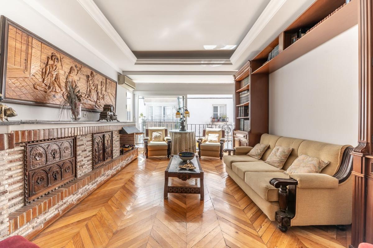 Apartment Middle Floor in Marbella