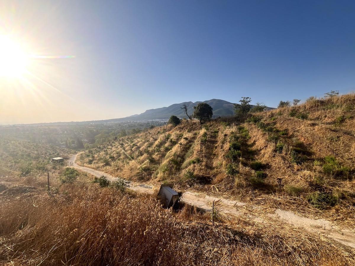 Plot Land in Alhaurín el Grande