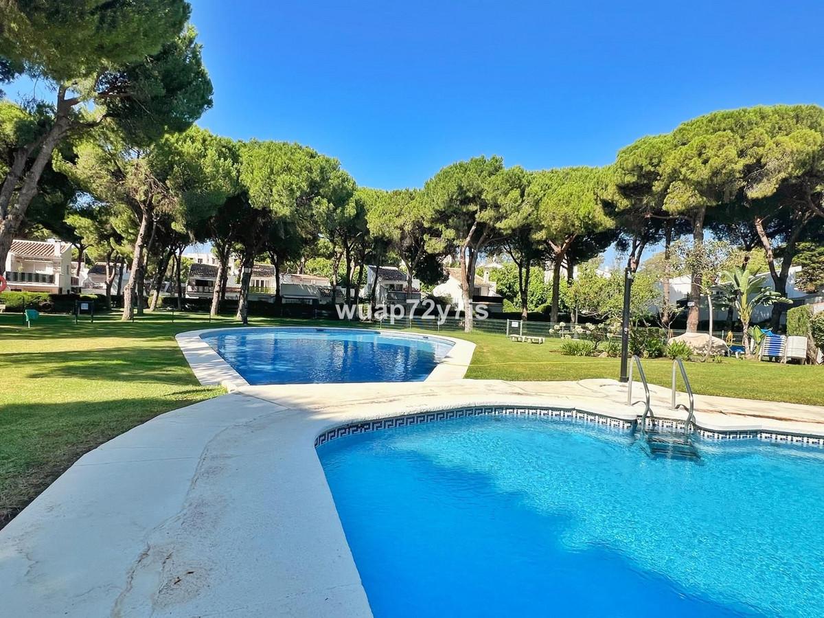 Villa Semi Detached in Estepona