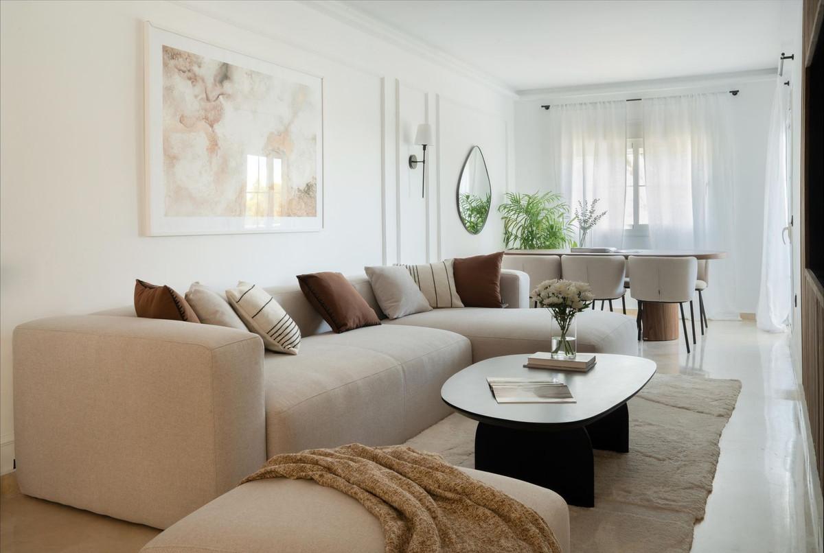 Apartment Middle Floor in La Quinta