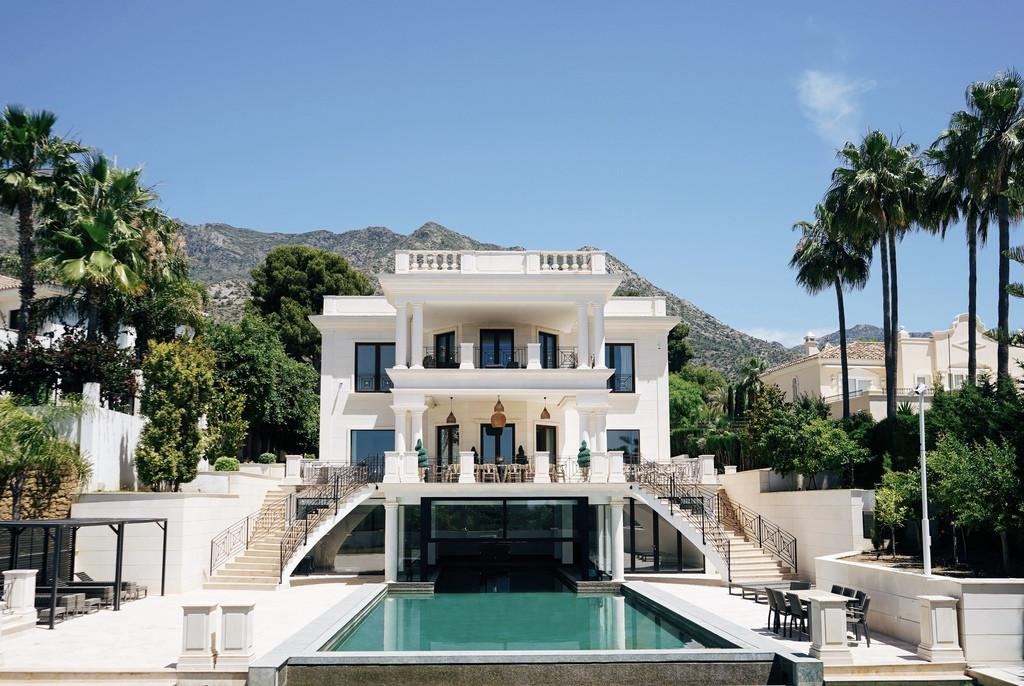 Villa Detached in Sierra Blanca