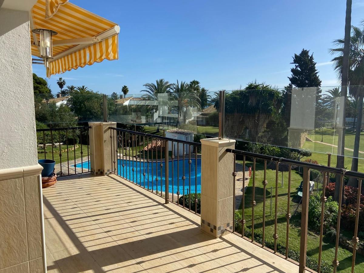 Apartment Penthouse Duplex in Estepona