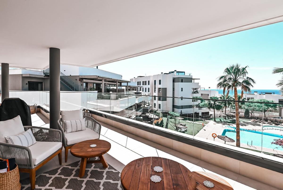 Apartment Middle Floor in Estepona
