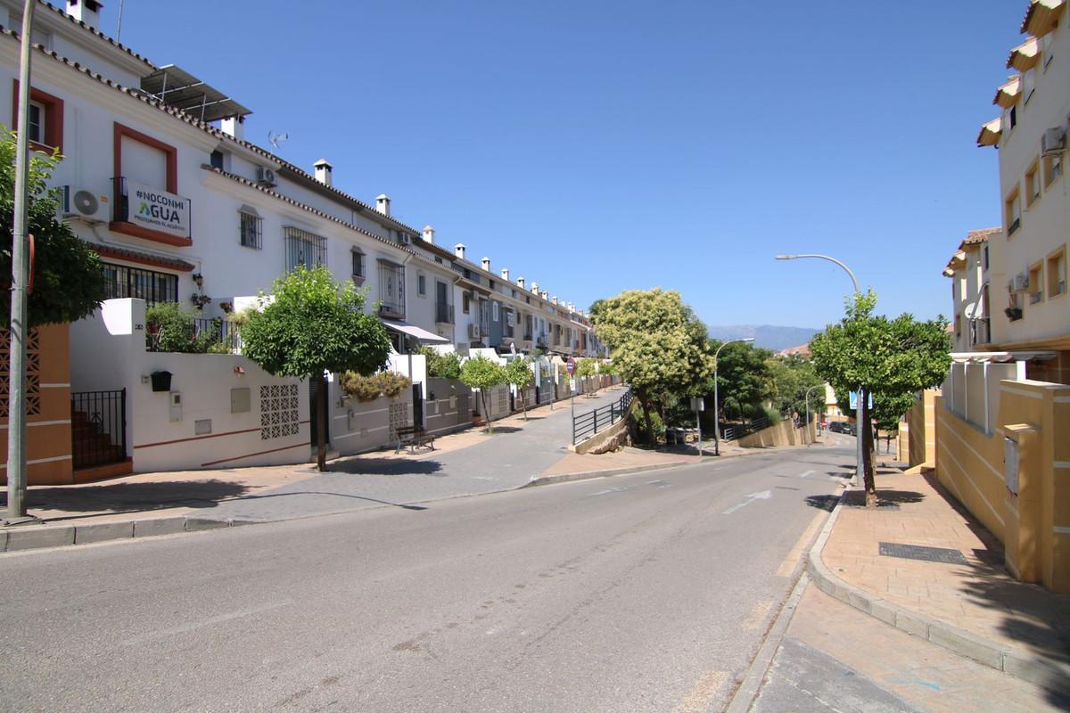 Townhouse Terraced in Coín