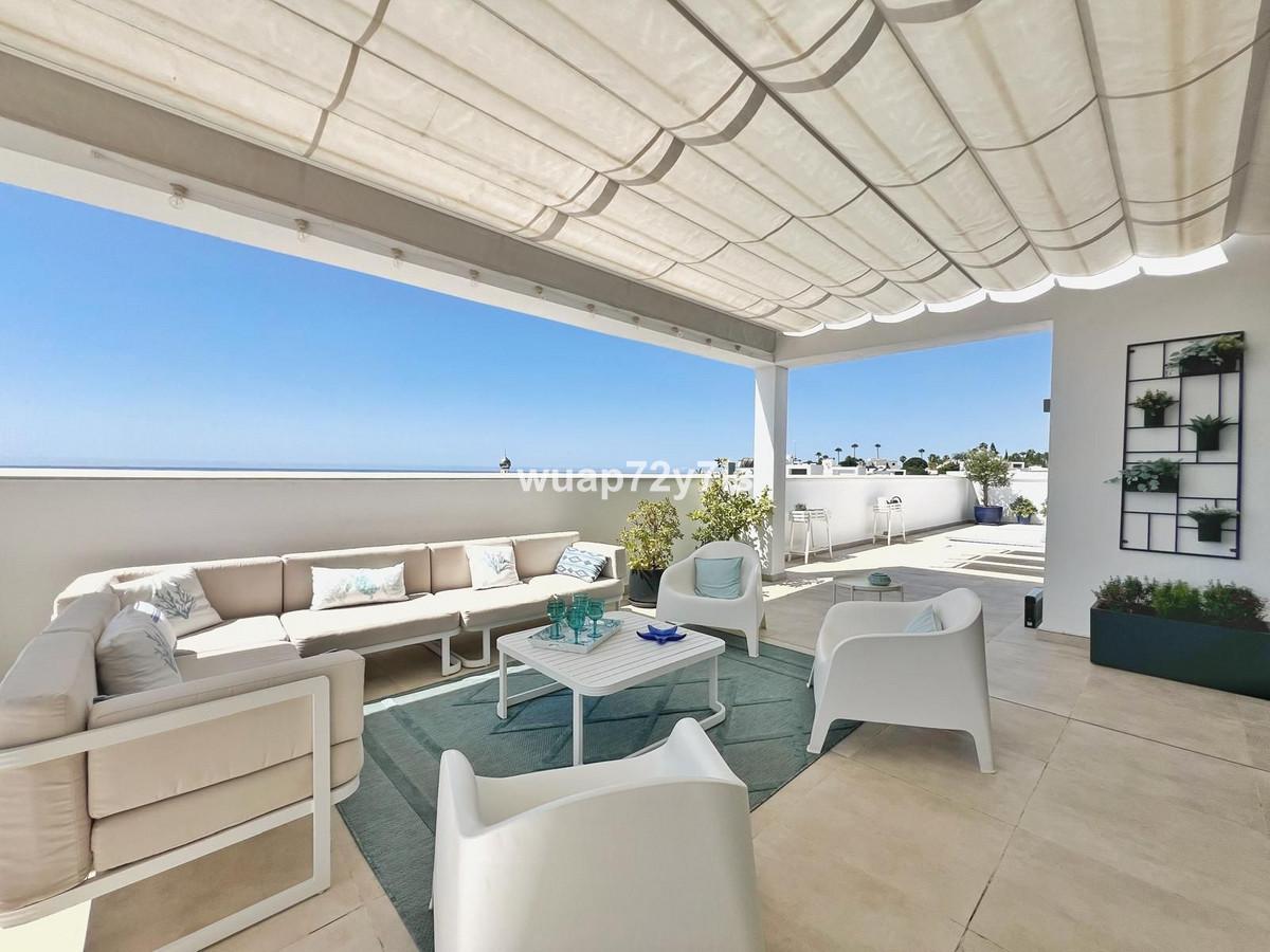 Apartment Penthouse in Estepona
