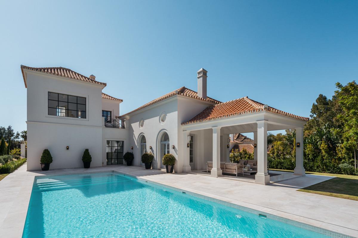 Villa Detached in Nueva Andalucía