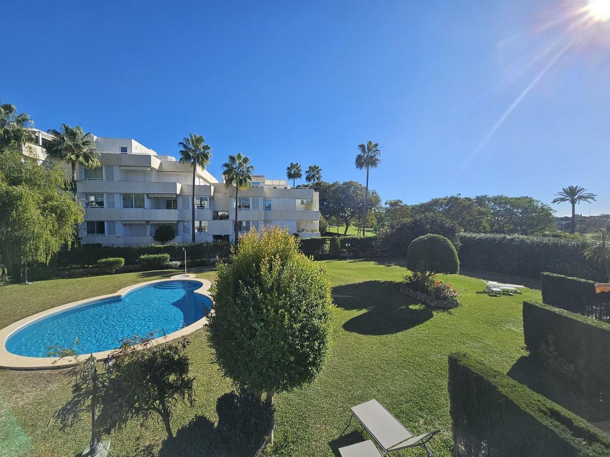 Townhouse Terraced in Nueva Andalucía