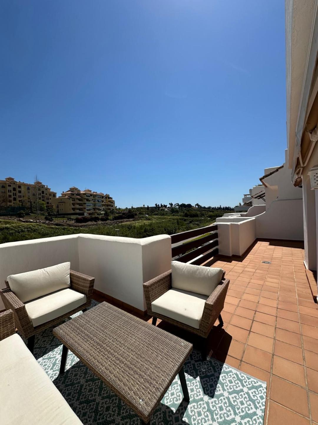 Apartment Middle Floor in Estepona