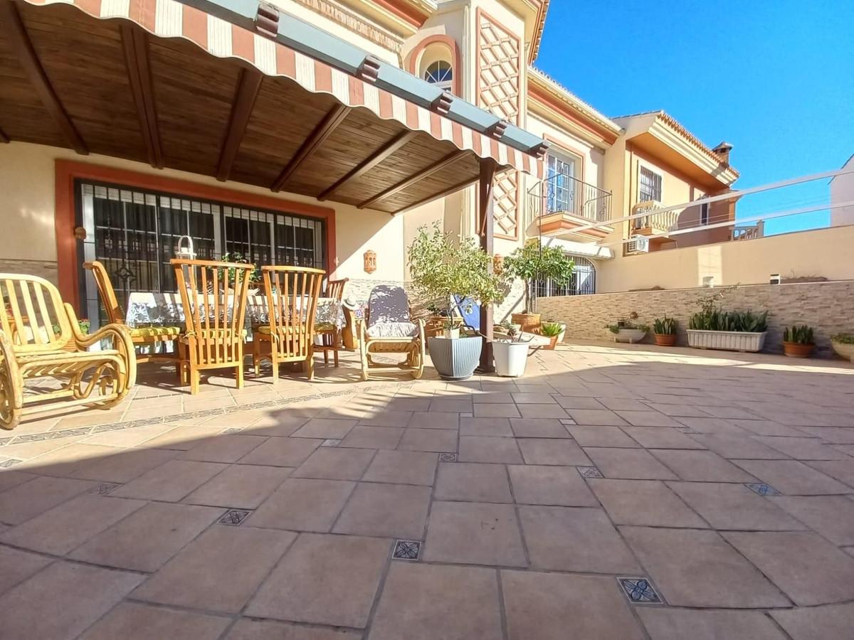 Villa Semi Detached in San Pedro de Alcántara