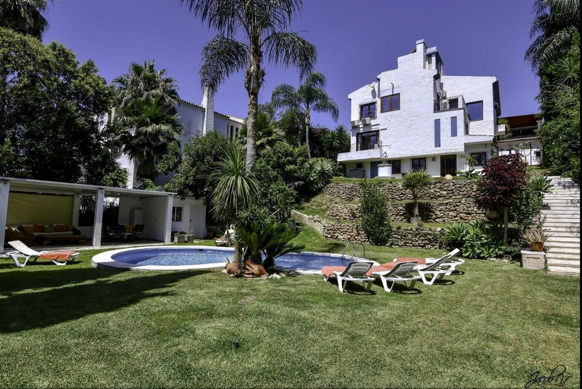 Villa Detached in El Rosario