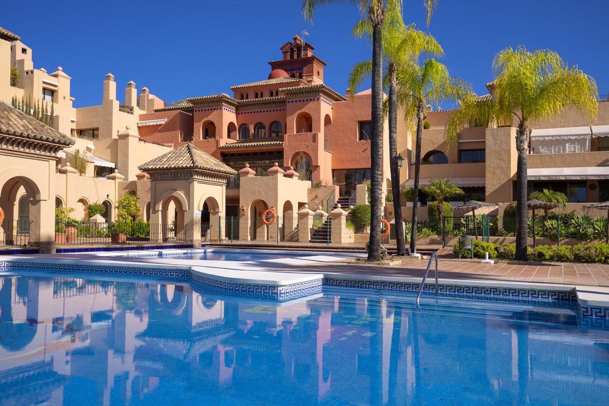 Apartment Ground Floor in Estepona