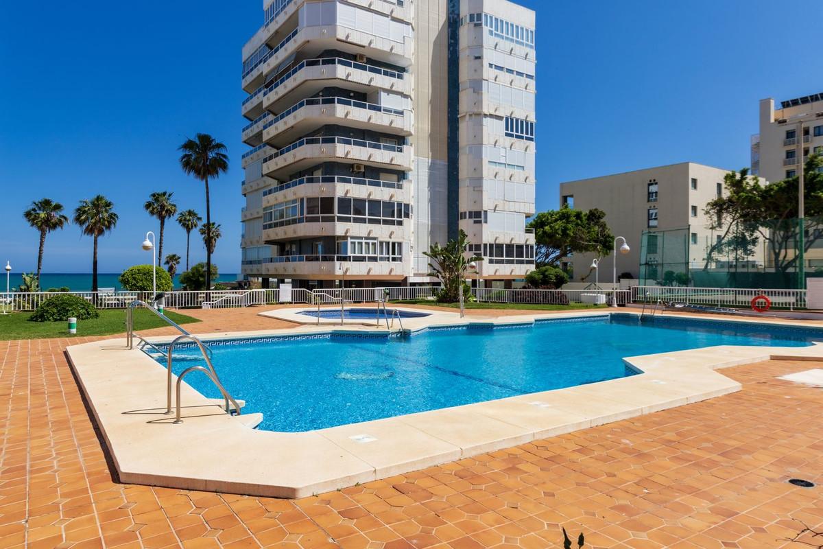 Apartment Middle Floor in La Carihuela
