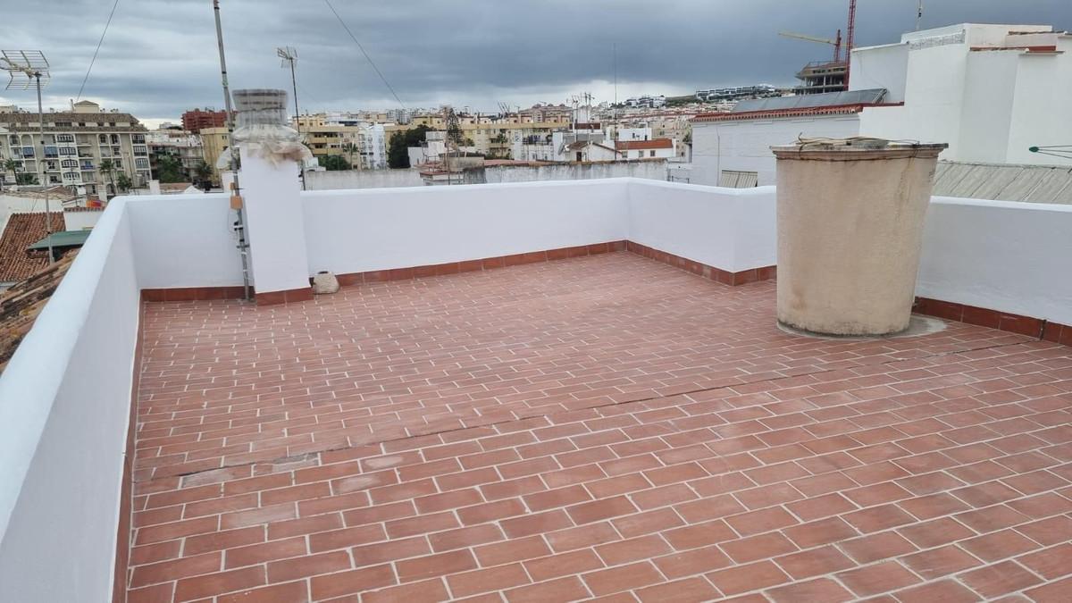 Apartment Penthouse in Estepona