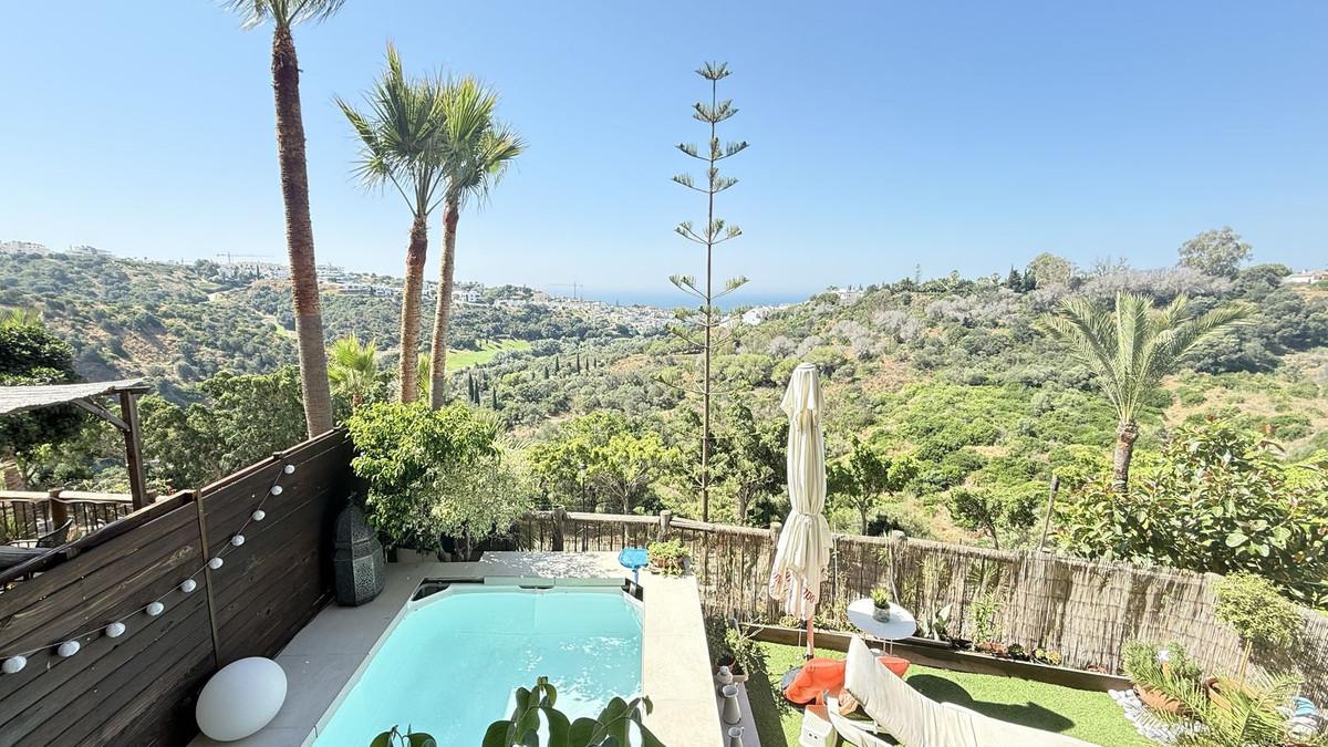 Apartment Middle Floor in Reserva de Marbella