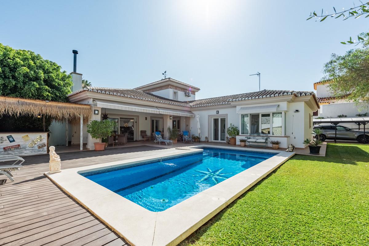 Villa Detached in Sierrezuela