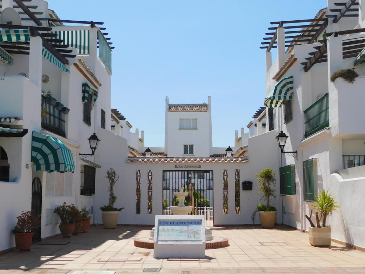 Apartment Middle Floor in La Duquesa