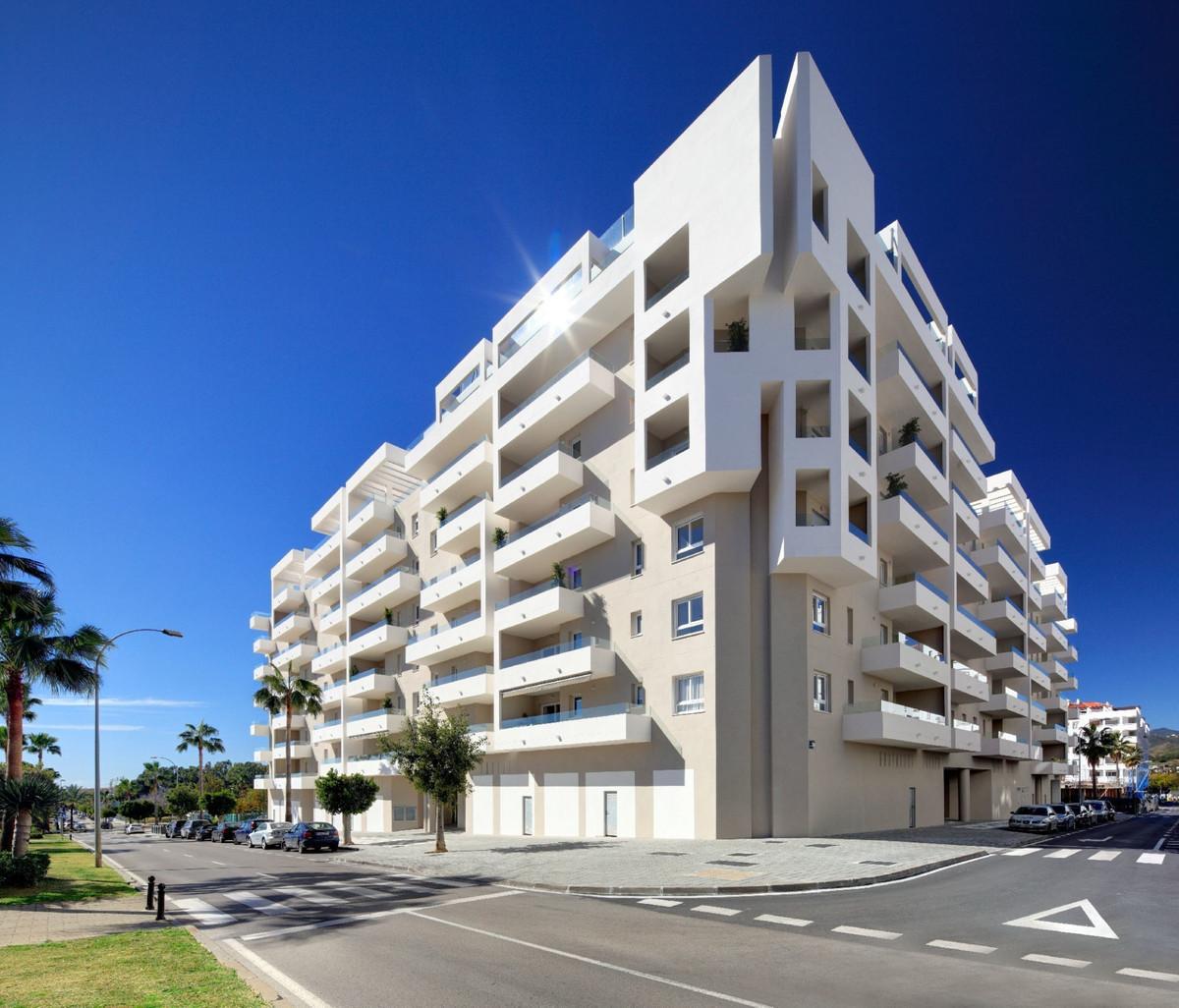 Apartment Middle Floor in Nueva Andalucía