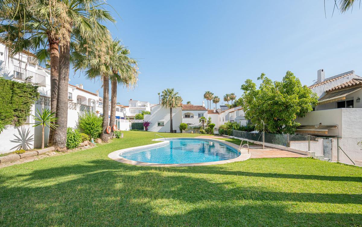 Townhouse Semi Detached in Estepona