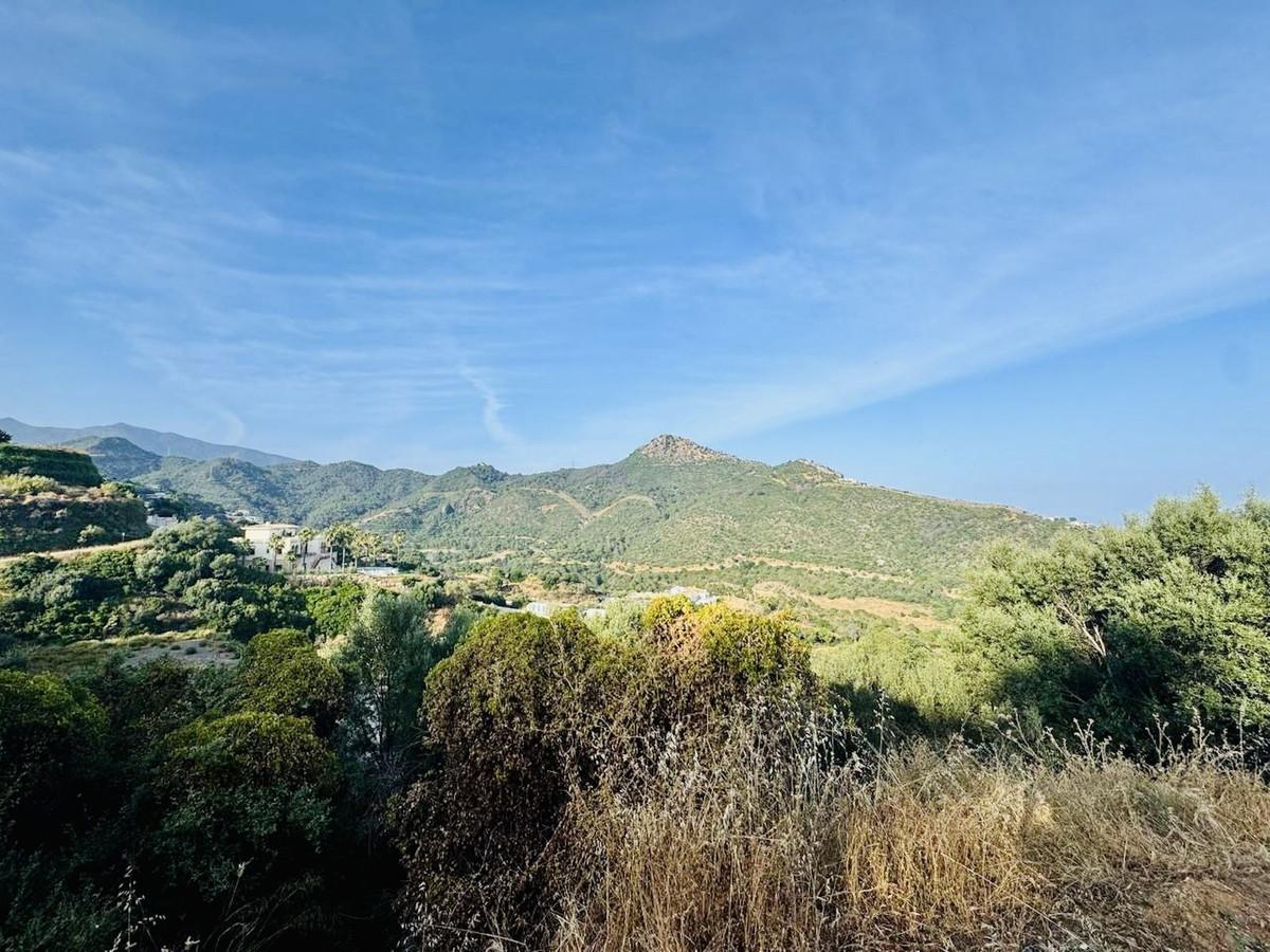 Plot Residential in Benahavís