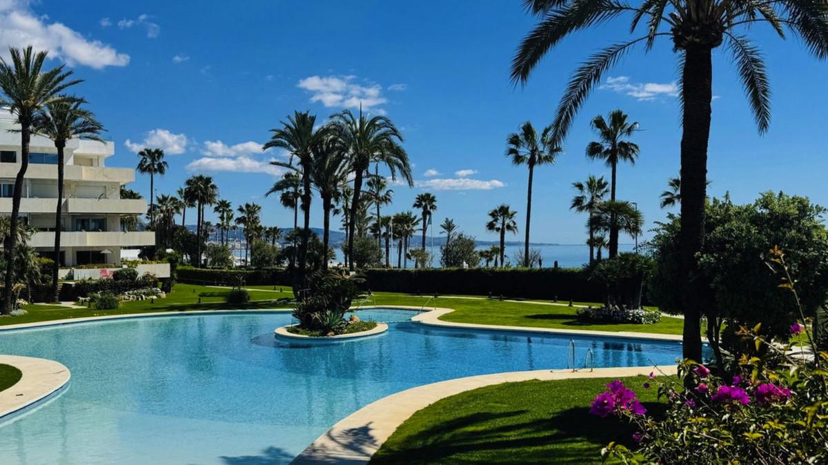 Apartment Middle Floor in Marbella