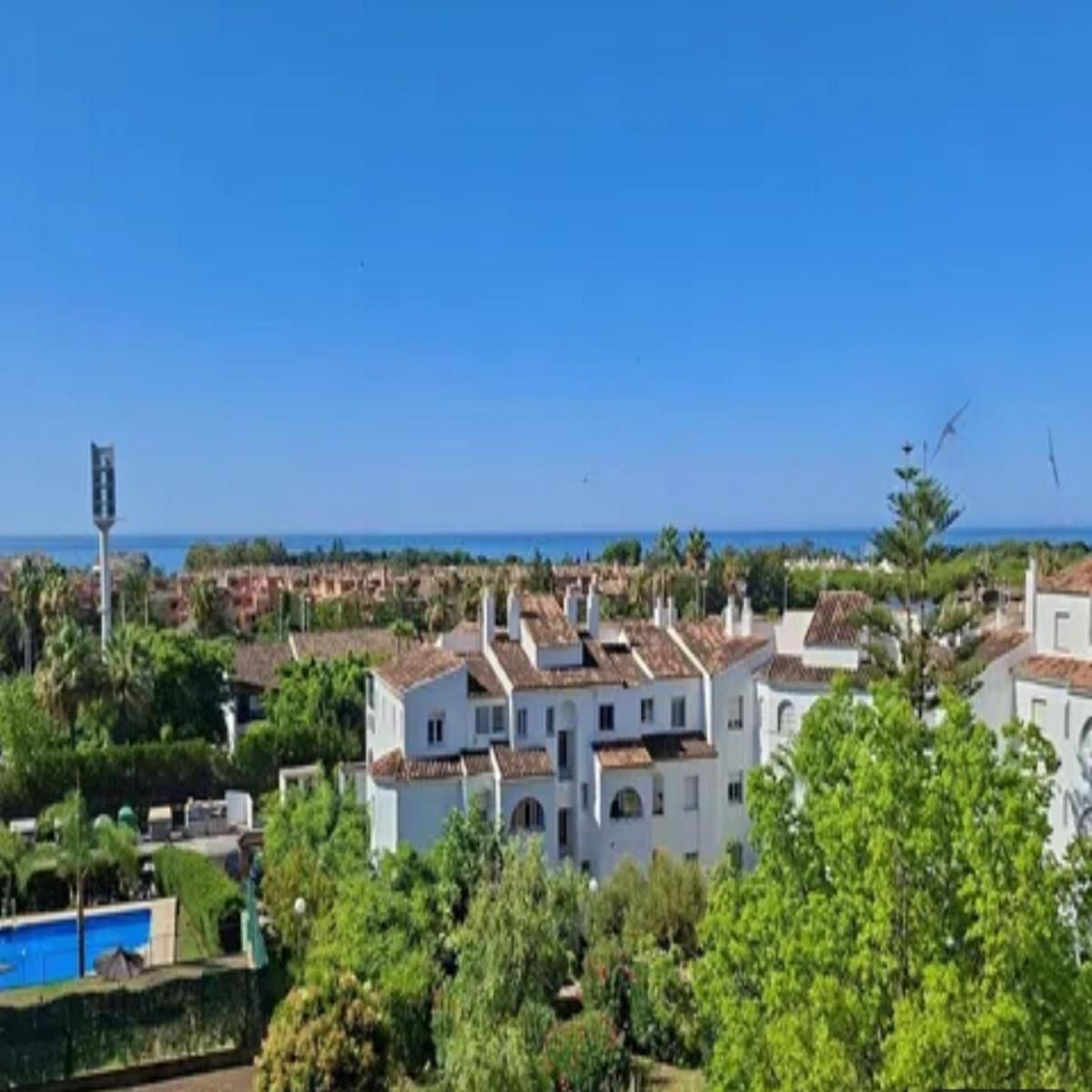 Apartment Penthouse in Atalaya