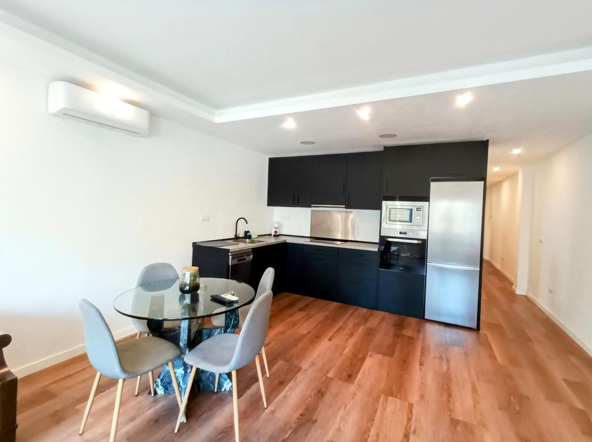 Apartment Middle Floor in Torremolinos Centro