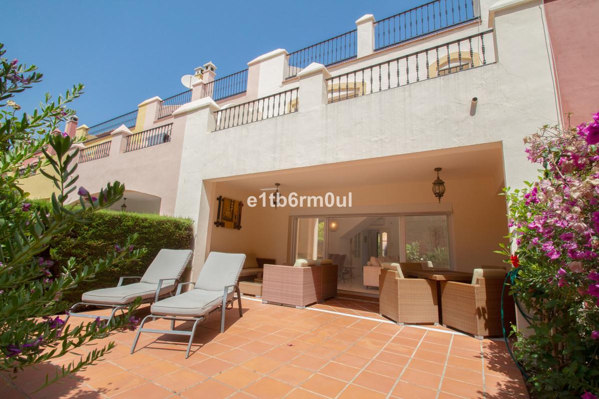 Townhouse Terraced in The Golden Mile