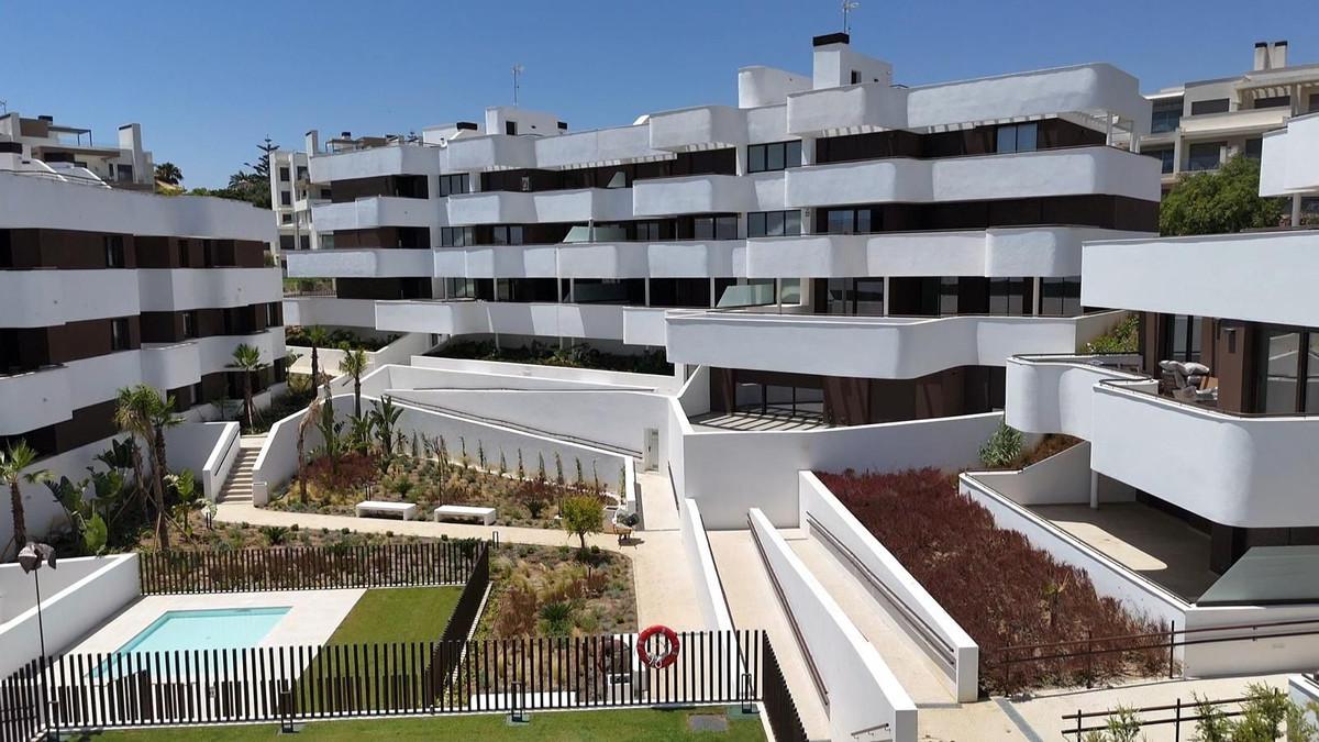 Apartment Middle Floor in Estepona