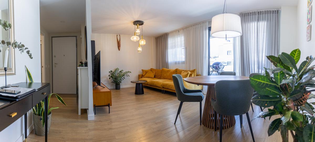 Apartment Middle Floor in Estepona